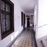 Casa Nostra - Helle Wohnung - direkt am Augarten